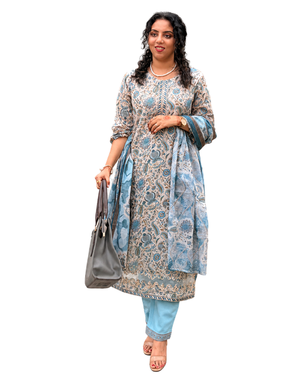 tamra_blue_cutout_600x750-1.png